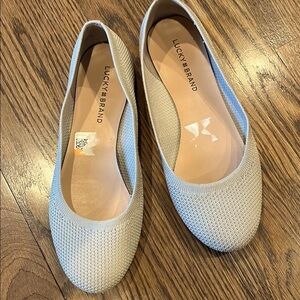 Lucky Brand Cream Flats with Textured Design 9.5